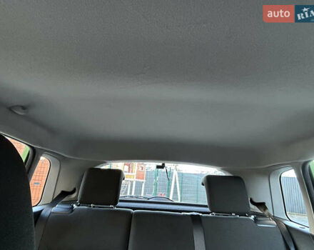 Зелений Форд Фієста, об'ємом двигуна 1.3 л та пробігом 174 тис. км за 3850 $, фото 55 на Automoto.ua