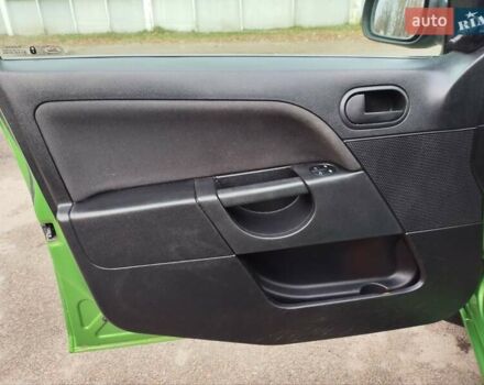 Зелений Форд Фієста, об'ємом двигуна 1.4 л та пробігом 165 тис. км за 4200 $, фото 33 на Automoto.ua