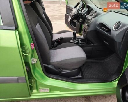Зелений Форд Фієста, об'ємом двигуна 1.4 л та пробігом 165 тис. км за 4200 $, фото 26 на Automoto.ua