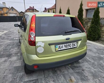Зеленый Форд Фиеста, объемом двигателя 1.4 л и пробегом 213 тыс. км за 3800 $, фото 6 на Automoto.ua
