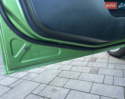 Зелений Форд Фієста, об'ємом двигуна 1.3 л та пробігом 174 тис. км за 3850 $, фото 47 на Automoto.ua