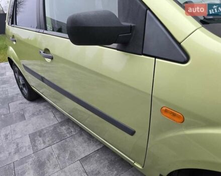 Зеленый Форд Фиеста, объемом двигателя 1.4 л и пробегом 213 тыс. км за 3800 $, фото 54 на Automoto.ua