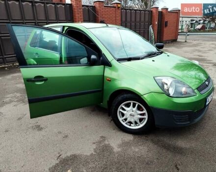 Зелений Форд Фієста, об'ємом двигуна 1.4 л та пробігом 165 тис. км за 4200 $, фото 7 на Automoto.ua