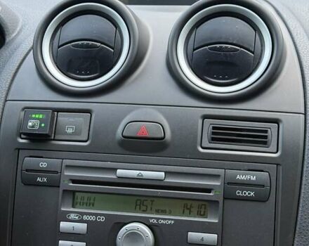 Зеленый Форд Фиеста, объемом двигателя 1.39 л и пробегом 125 тыс. км за 4999 $, фото 16 на Automoto.ua