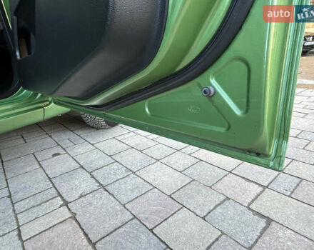 Зелений Форд Фієста, об'ємом двигуна 1.3 л та пробігом 174 тис. км за 3850 $, фото 59 на Automoto.ua