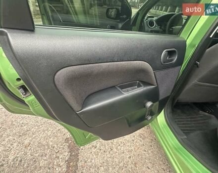 Зеленый Форд Фиеста, объемом двигателя 1.4 л и пробегом 125 тыс. км за 4999 $, фото 27 на Automoto.ua