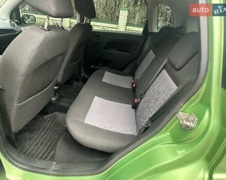 Зеленый Форд Фиеста, объемом двигателя 1.4 л и пробегом 125 тыс. км за 4999 $, фото 28 на Automoto.ua