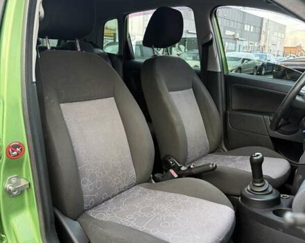 Зеленый Форд Фиеста, объемом двигателя 1.39 л и пробегом 125 тыс. км за 4999 $, фото 28 на Automoto.ua