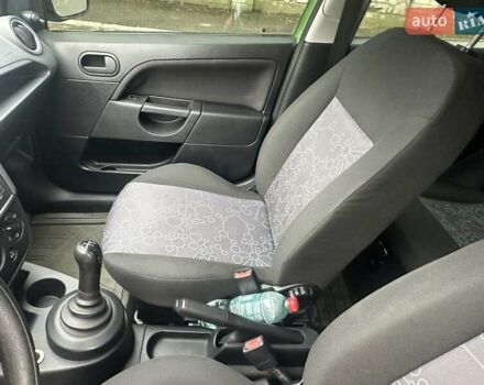 Зеленый Форд Фиеста, объемом двигателя 1.4 л и пробегом 125 тыс. км за 4999 $, фото 37 на Automoto.ua