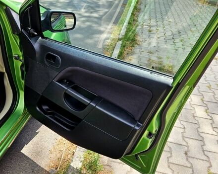 Форд Фиеста 2006 в Днепре (Днепропетровске) на Automoto.ua Зеленый Форд Фиеста, объемом двигателя 1.4 л и пробегом 190 тыс. км за 3950 $, фото 13 на Automoto.ua