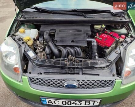 Зелений Форд Фієста, об'ємом двигуна 1.4 л та пробігом 165 тис. км за 4200 $, фото 24 на Automoto.ua