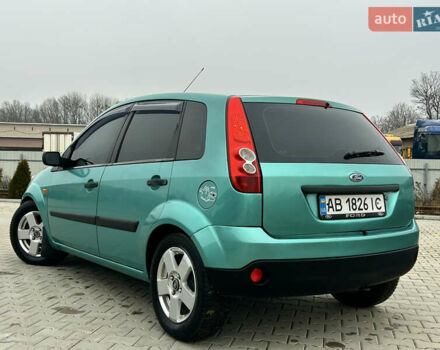 Зеленый Форд Фиеста, объемом двигателя 1.3 л и пробегом 235 тыс. км за 3700 $, фото 3 на Automoto.ua