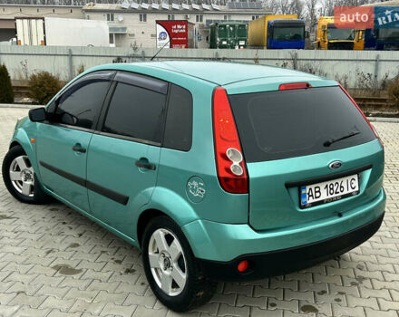 Зеленый Форд Фиеста, объемом двигателя 1.3 л и пробегом 235 тыс. км за 3700 $, фото 4 на Automoto.ua