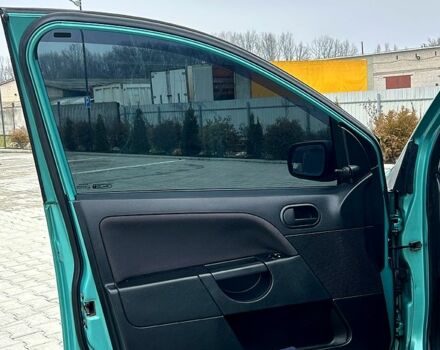 Зеленый Форд Фиеста, объемом двигателя 1.3 л и пробегом 235 тыс. км за 3700 $, фото 9 на Automoto.ua