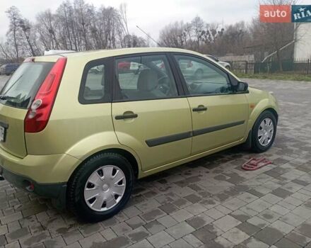 Зеленый Форд Фиеста, объемом двигателя 1.25 л и пробегом 268 тыс. км за 2899 $, фото 2 на Automoto.ua