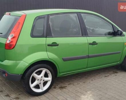 Зеленый Форд Фиеста, объемом двигателя 1.39 л и пробегом 163 тыс. км за 4300 $, фото 5 на Automoto.ua