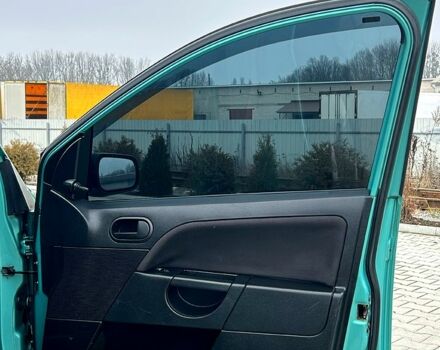 Зеленый Форд Фиеста, объемом двигателя 1.3 л и пробегом 235 тыс. км за 3700 $, фото 7 на Automoto.ua