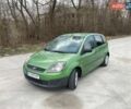 Зелений Форд Фієста, об'ємом двигуна 1.39 л та пробігом 143 тис. км за 3650 $, фото 1 на Automoto.ua
