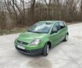 Зеленый Форд Фиеста, объемом двигателя 1.4 л и пробегом 143 тыс. км за 3650 $, фото 1 на Automoto.ua