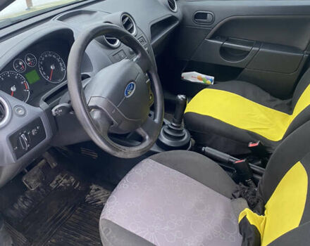 Зелений Форд Фієста, об'ємом двигуна 1.4 л та пробігом 141 тис. км за 3300 $, фото 8 на Automoto.ua