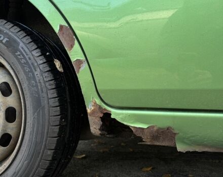 Форд Фиеста 2008 в Киеве на Automoto.ua Зеленый Форд Фиеста, объемом двигателя 1.4 л и пробегом 200 тыс. км за 2500 $, фото 4 на Automoto.ua