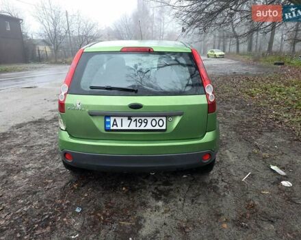 Зеленый Форд Фиеста, объемом двигателя 1.39 л и пробегом 182 тыс. км за 3000 $, фото 10 на Automoto.ua