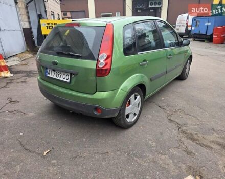 Зеленый Форд Фиеста, объемом двигателя 1.4 л и пробегом 180 тыс. км за 3300 $, фото 4 на Automoto.ua