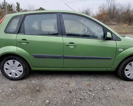 Зеленый Форд Фиеста, объемом двигателя 1.4 л и пробегом 175 тыс. км за 4400 $, фото 6 на Automoto.ua