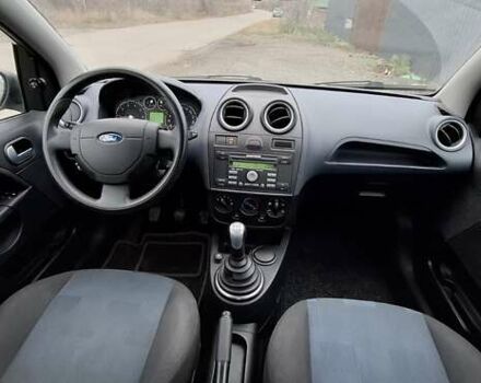 Зеленый Форд Фиеста, объемом двигателя 1.4 л и пробегом 175 тыс. км за 4400 $, фото 8 на Automoto.ua