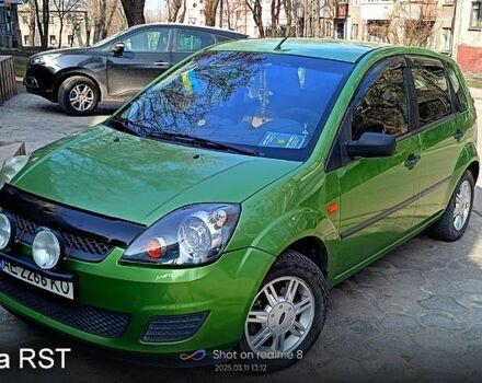 Зеленый Форд Фиеста, объемом двигателя 1.4 л и пробегом 209 тыс. км за 4500 $, фото 1 на Automoto.ua