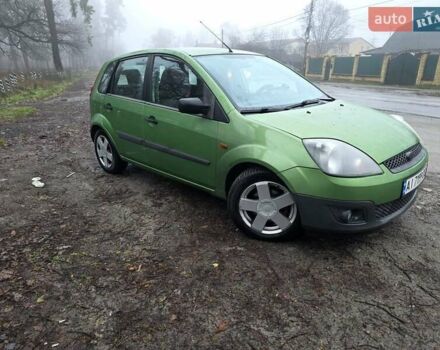 Зеленый Форд Фиеста, объемом двигателя 1.39 л и пробегом 182 тыс. км за 3000 $, фото 4 на Automoto.ua