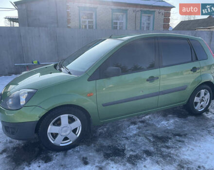 Зеленый Форд Фиеста, объемом двигателя 1.4 л и пробегом 168 тыс. км за 4200 $, фото 3 на Automoto.ua