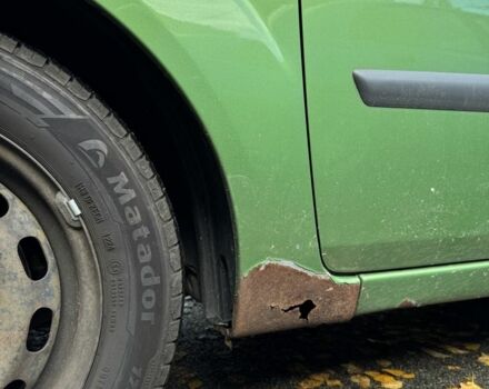 Форд Фиеста 2008 в Киеве на Automoto.ua Зеленый Форд Фиеста, объемом двигателя 1.4 л и пробегом 200 тыс. км за 2500 $, фото 9 на Automoto.ua