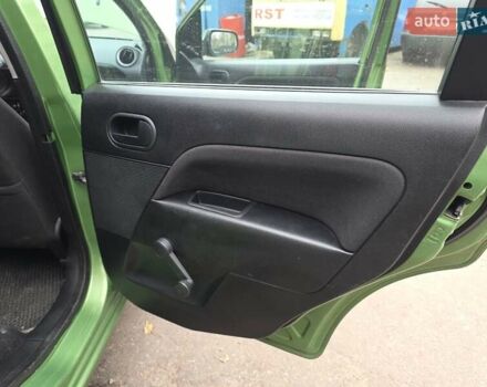 Зеленый Форд Фиеста, объемом двигателя 1.4 л и пробегом 180 тыс. км за 3300 $, фото 16 на Automoto.ua