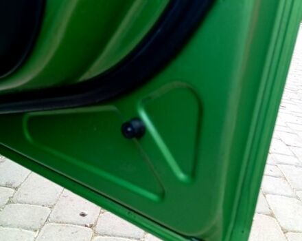 Зеленый Форд Фиеста, объемом двигателя 1.4 л и пробегом 199 тыс. км за 3200 $, фото 10 на Automoto.ua