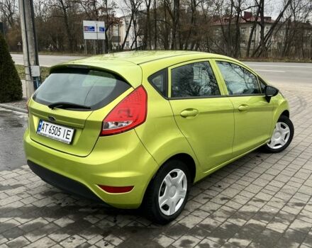 Зелений Форд Фієста, об'ємом двигуна 1.2 л та пробігом 129 тис. км за 5500 $, фото 3 на Automoto.ua