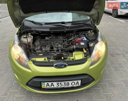 Зеленый Форд Фиеста, объемом двигателя 1.4 л и пробегом 110 тыс. км за 6450 $, фото 7 на Automoto.ua