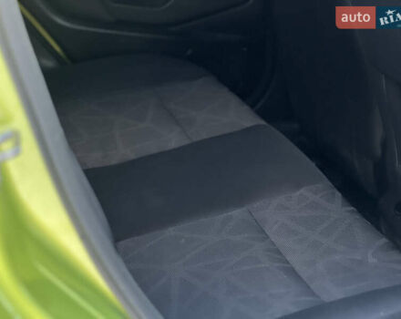 Зеленый Форд Фиеста, объемом двигателя 1.6 л и пробегом 212 тыс. км за 6800 $, фото 12 на Automoto.ua