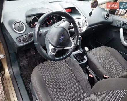 Зелений Форд Фієста, об'ємом двигуна 1.2 л та пробігом 161 тис. км за 6500 $, фото 4 на Automoto.ua