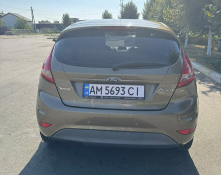 Зелений Форд Фієста, об'ємом двигуна 1.39 л та пробігом 88 тис. км за 9800 $, фото 7 на Automoto.ua