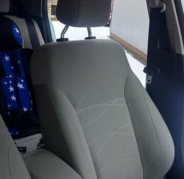 Зеленый Форд Фиеста, объемом двигателя 1.6 л и пробегом 128 тыс. км за 10700 $, фото 25 на Automoto.ua