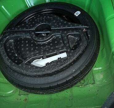 Зеленый Форд Фиеста, объемом двигателя 1.6 л и пробегом 86 тыс. км за 8000 $, фото 9 на Automoto.ua