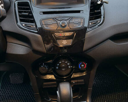 Зеленый Форд Фиеста, объемом двигателя 1.6 л и пробегом 115 тыс. км за 10800 $, фото 10 на Automoto.ua