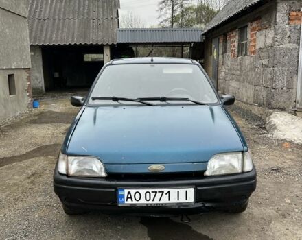 Зеленый Форд Фиеста, объемом двигателя 1.3 л и пробегом 200 тыс. км за 850 $, фото 1 на Automoto.ua