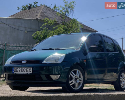 Зеленый Форд Фиеста, объемом двигателя 1.4 л и пробегом 250 тыс. км за 3550 $, фото 1 на Automoto.ua