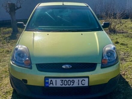Зелений Форд Фієста, об'ємом двигуна 1.24 л та пробігом 202 тис. км за 3200 $, фото 1 на Automoto.ua