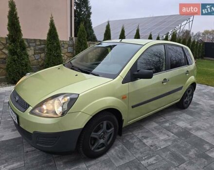 Зеленый Форд Фиеста, объемом двигателя 1.4 л и пробегом 213 тыс. км за 3800 $, фото 1 на Automoto.ua