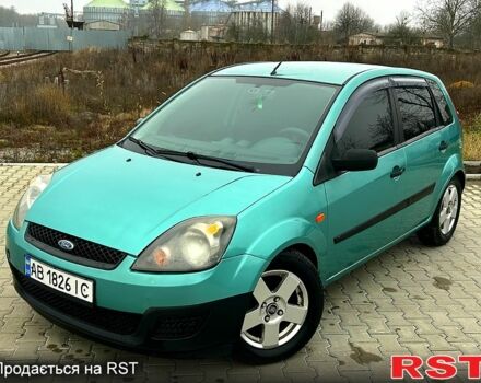 Зеленый Форд Фиеста, объемом двигателя 1.3 л и пробегом 235 тыс. км за 3700 $, фото 1 на Automoto.ua