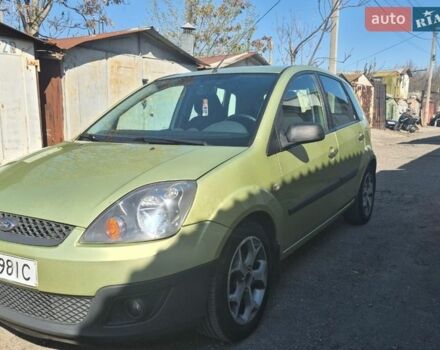 Зеленый Форд Фиеста, объемом двигателя 1.6 л и пробегом 301 тыс. км за 3900 $, фото 1 на Automoto.ua