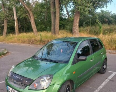 Зеленый Форд Фиеста, объемом двигателя 1 л и пробегом 2 тыс. км за 3500 $, фото 1 на Automoto.ua